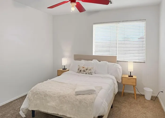 Pet-friendly 4br Private Pool